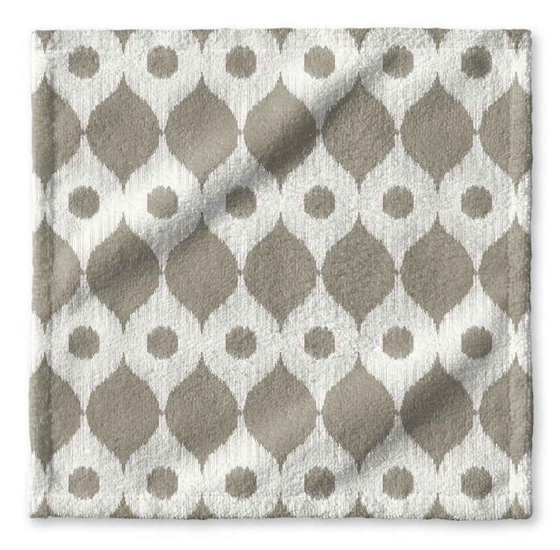 Washcloth. Front side 100% polyester microfiber, Back side 100% Terry Cotton.